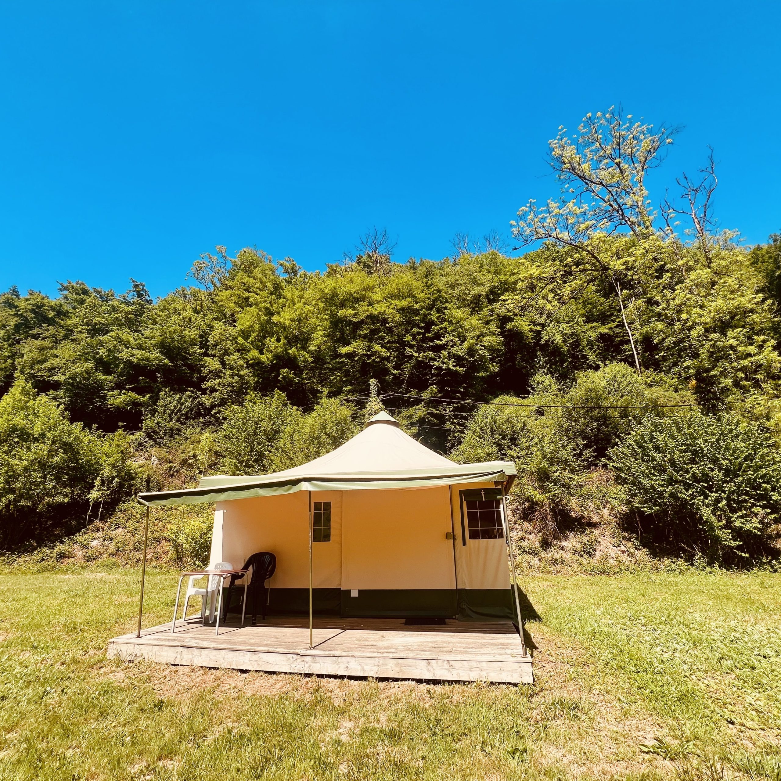 Bungalow toile Photo 9-05-25 (2)carre